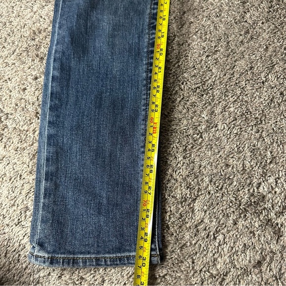 🎆 Kut from the Kloth mid rise slim straight skinny jeans medium wash 2 designer - Picture 8 of 9